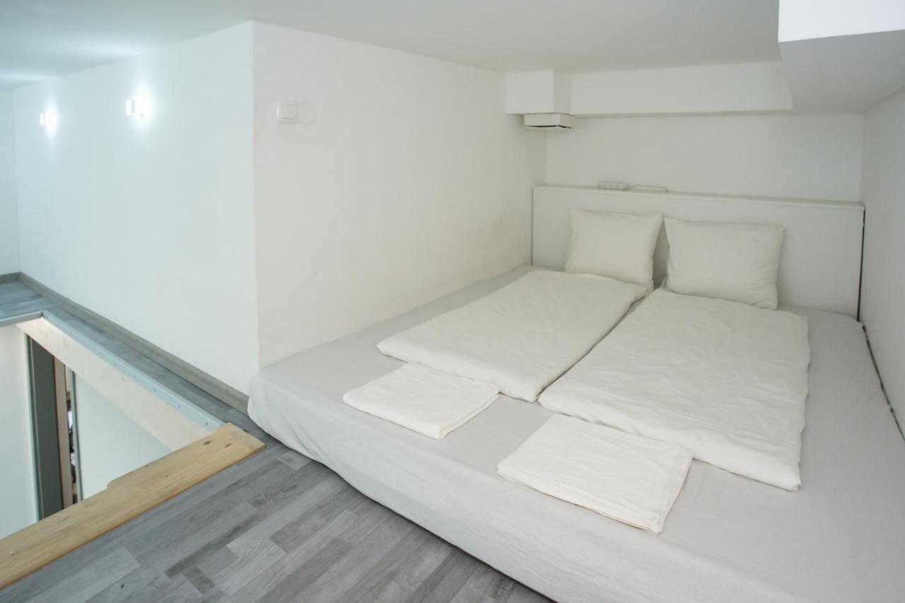 Aradi Apartment Boedapest Buitenkant foto