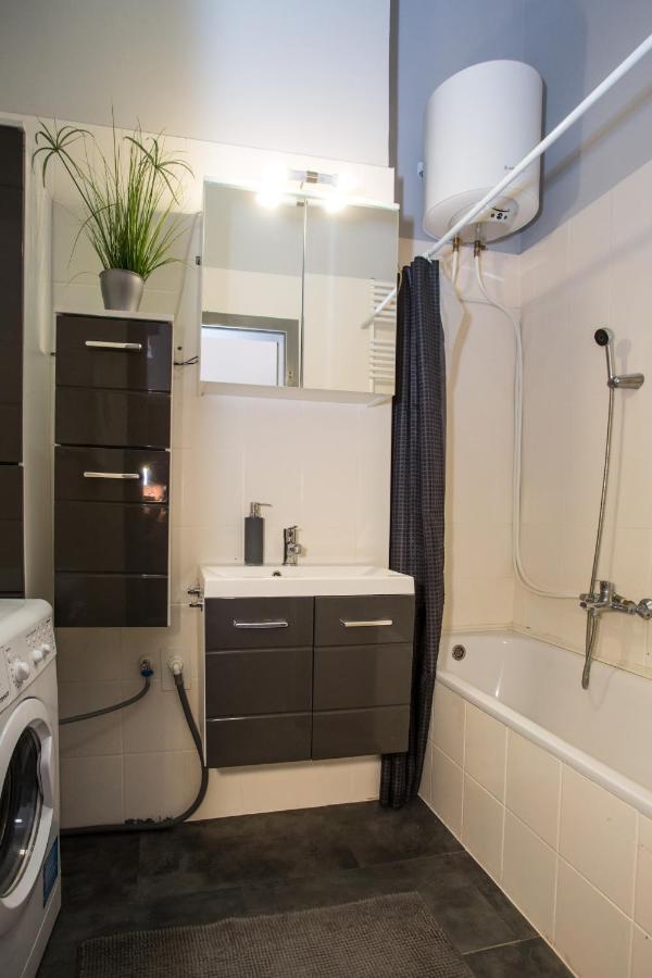 Aradi Apartment Boedapest Buitenkant foto